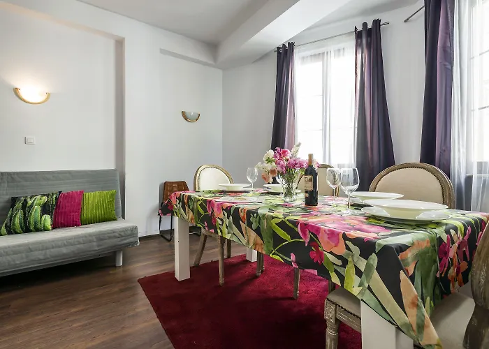 Galeria Italiana Apartmán *