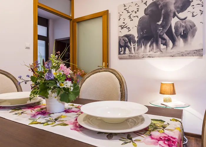 Galeria Italiana Apartmán