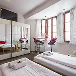 Galeria Italiana Apartamento *