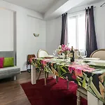 Galeria Italiana Apartamento *