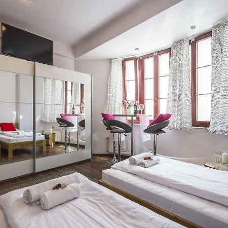 Galeria Italiana Apartment *