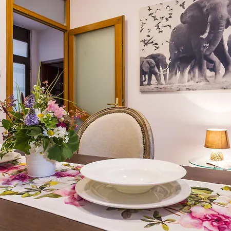 Galeria Italiana Apartment