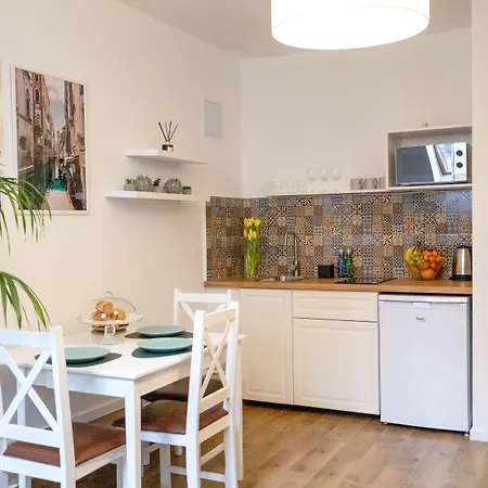 Galeria Italiana Apartment *